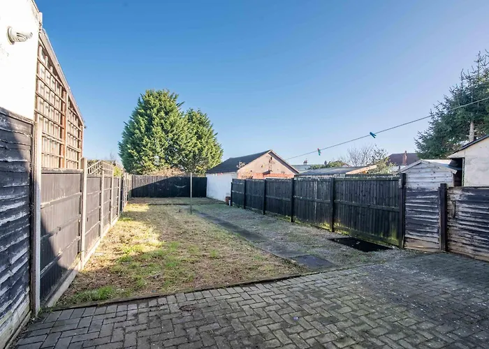 Ivy House - 3 Bedroom House - Contractor Vakantiehuis *