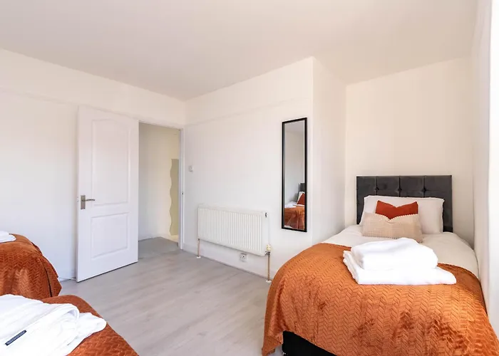 Ivy House - 3 Bedroom House - Contractor Vakantiehuis *