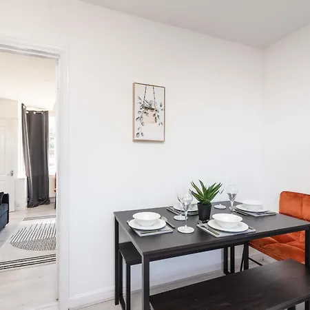 Ivy House - 3 Bedroom House - Contractor Holiday home Bristol