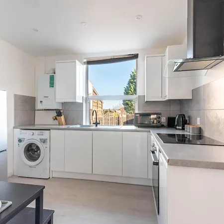 Casa vacanze Ivy House - 3 Bedroom House - Contractor *