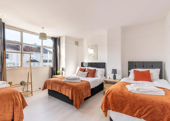 Ivy House - 3 Bedroom House - Contractor Hébergement de vacances *