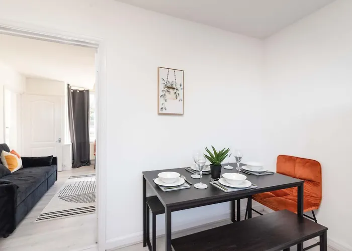 Ivy House - 3 Bedroom House - Contractor * Бристоль