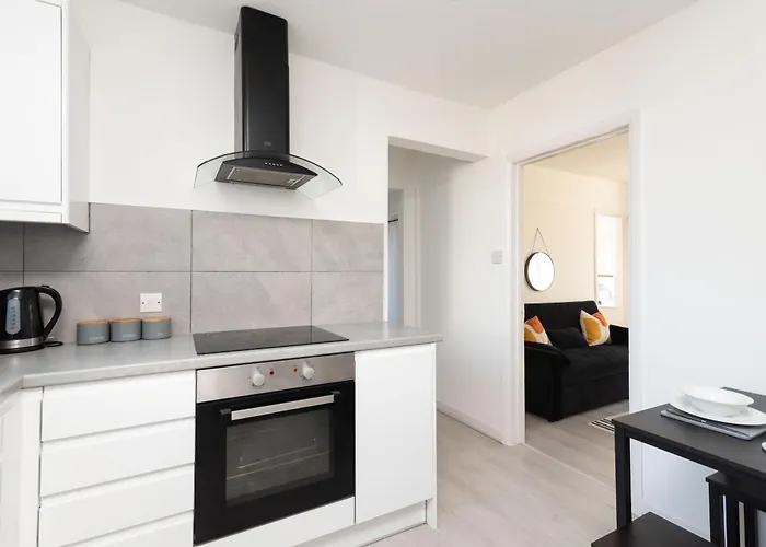 Ivy House - 3 Bedroom House - Contractor Будинок відпочинку