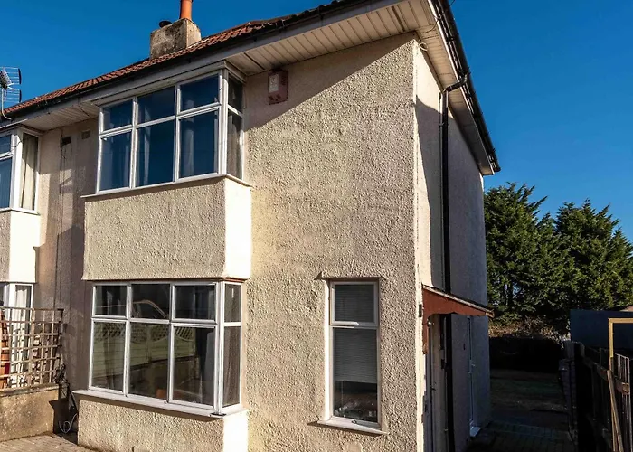 Ivy House - 3 Bedroom House - Contractor